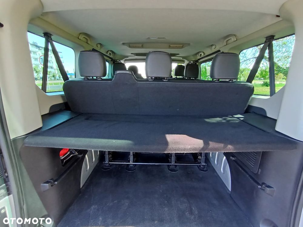 Opel Vivaro - 31