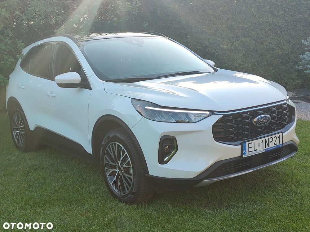 Ford Kuga - 32