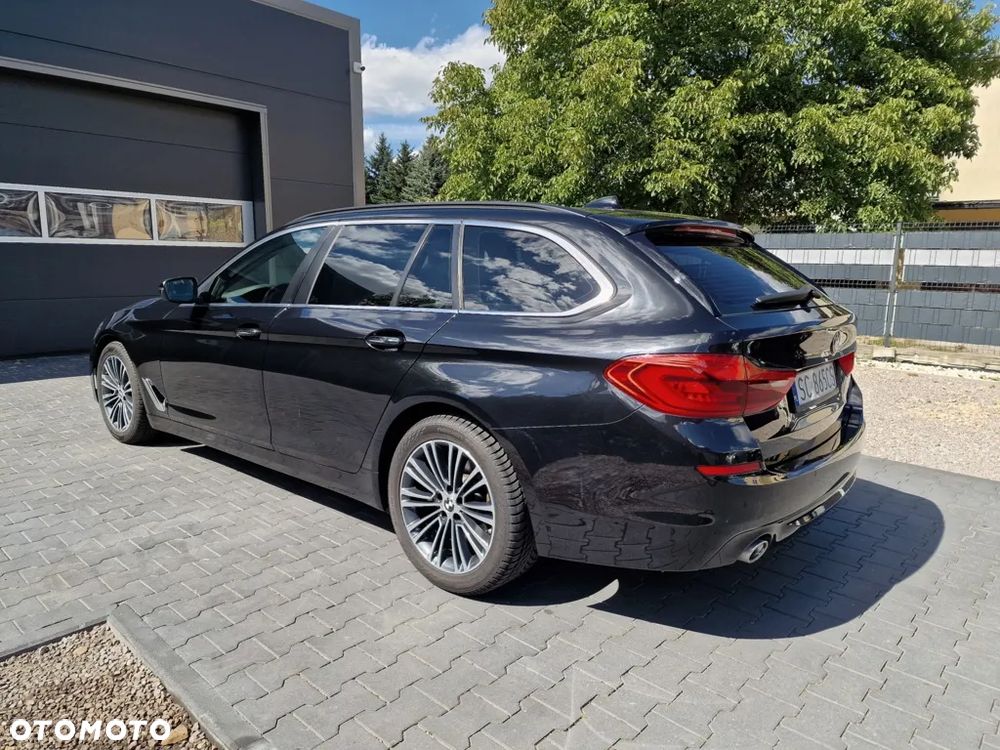 BMW Seria 5 530d Sport Line - 12