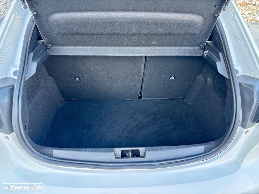 Peugeot 208 1.2 PureTech Active - 20