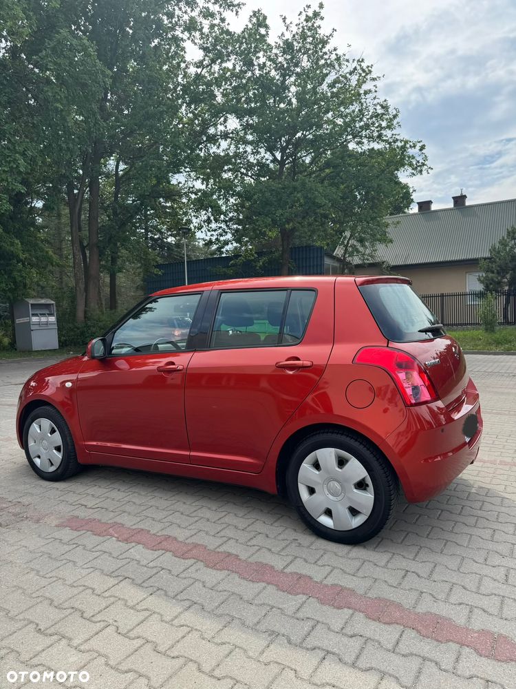 Suzuki Swift 1.5 GS - 4
