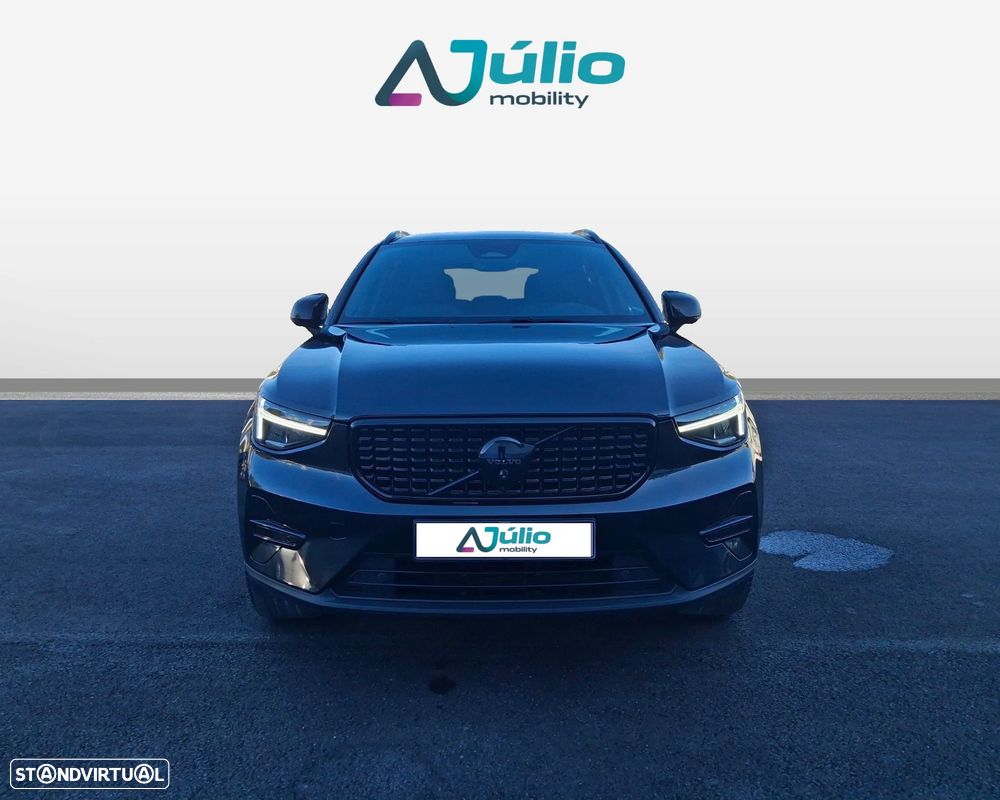 Volvo XC 40 2.0 B3 Black Edition - 3