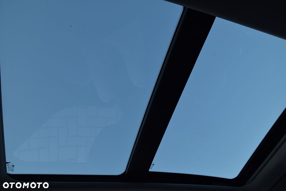 Kia Ceed 1.6 GDI DCT Platinum Edition - 24