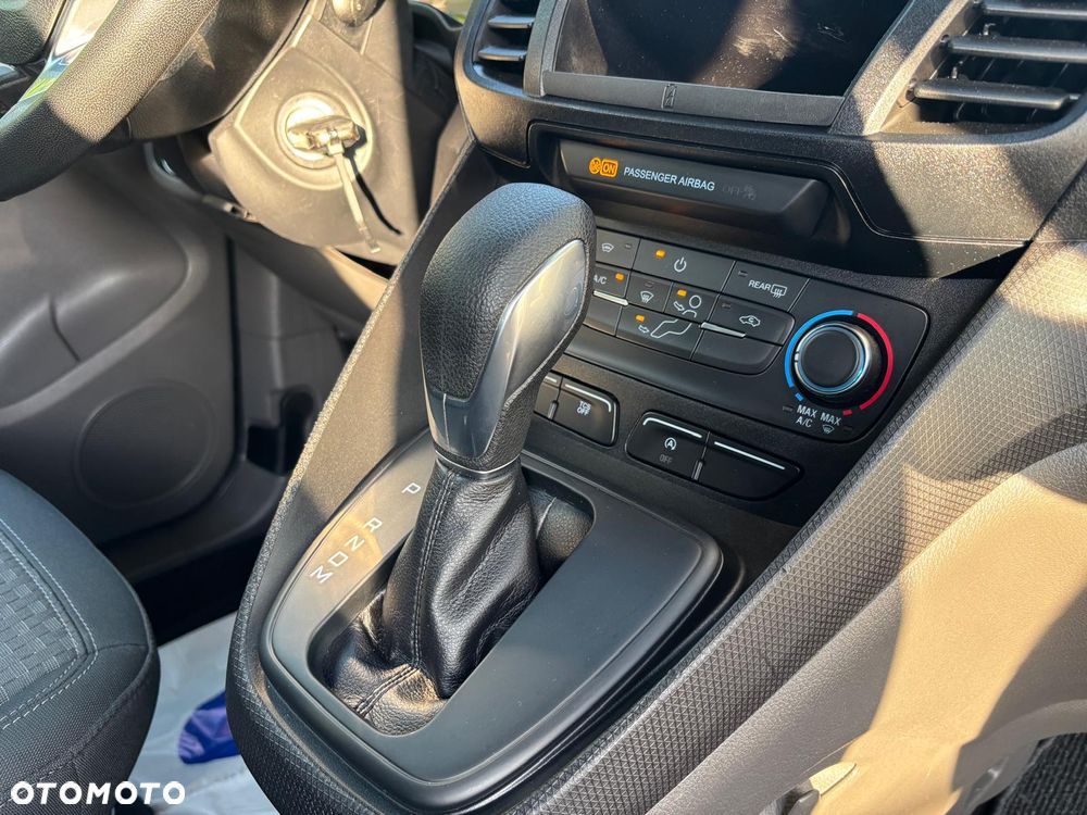 Ford Tourneo Connect Grand - 20