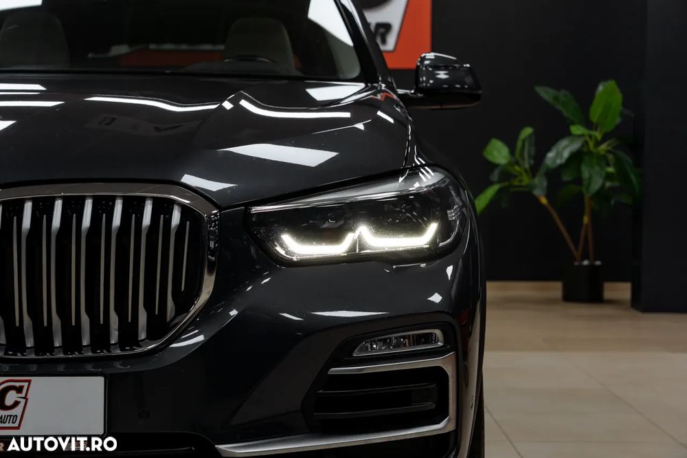 BMW X5 xDrive30d xLine - 21