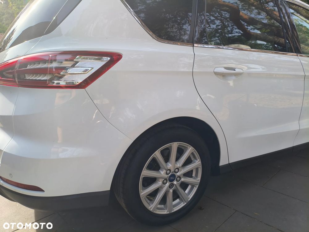 Ford S-Max - 22