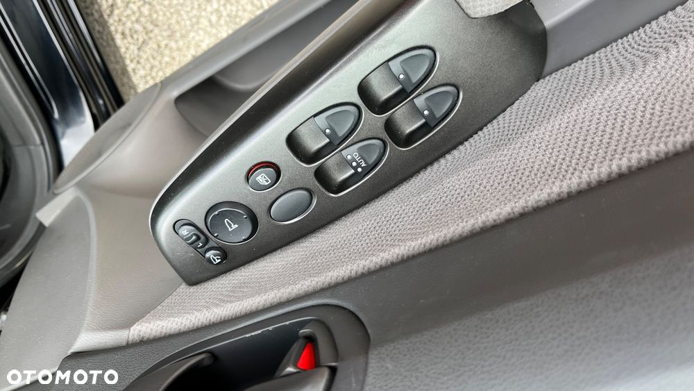 Honda Civic 1.8 Comfort - 29