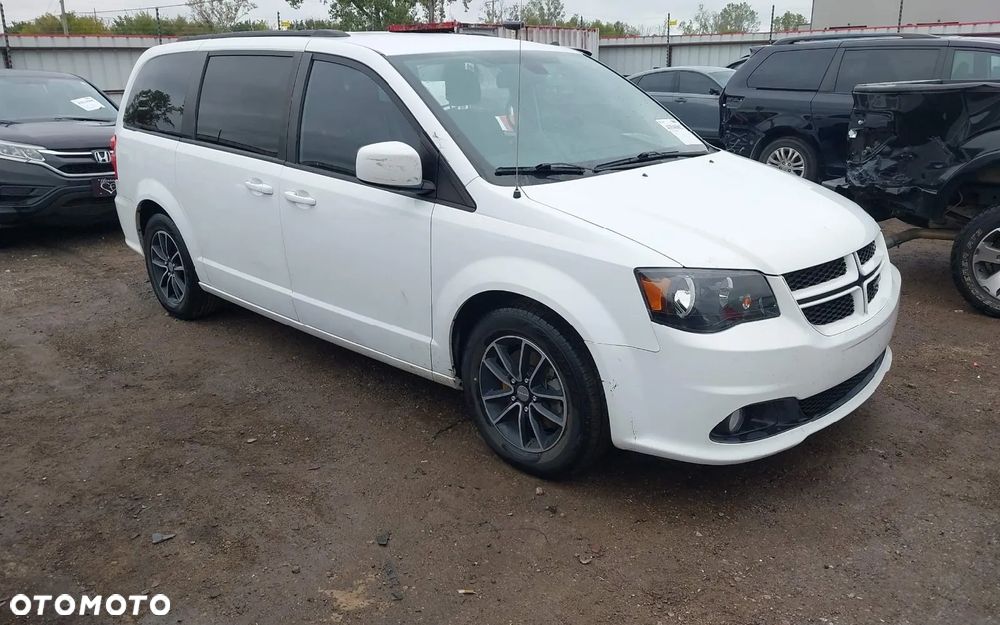 Dodge Grand Caravan - 1