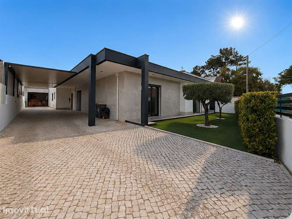 Moradia T4 térrea a venda com piscina aquecida em Azeitão - Grande imagem: 3/28