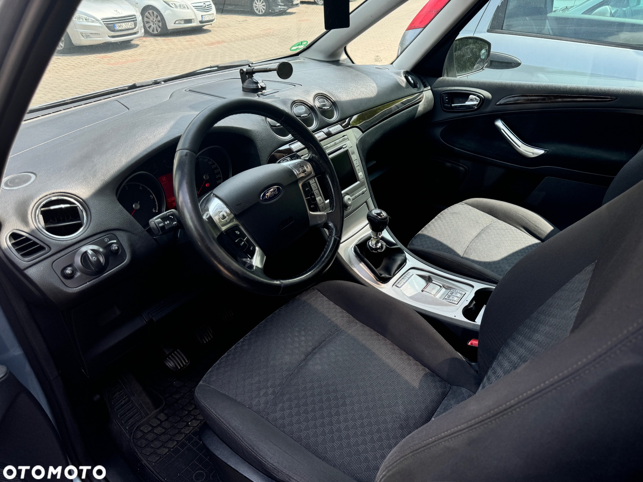 Ford Galaxy 2.0 TDCi Ambiente - 9