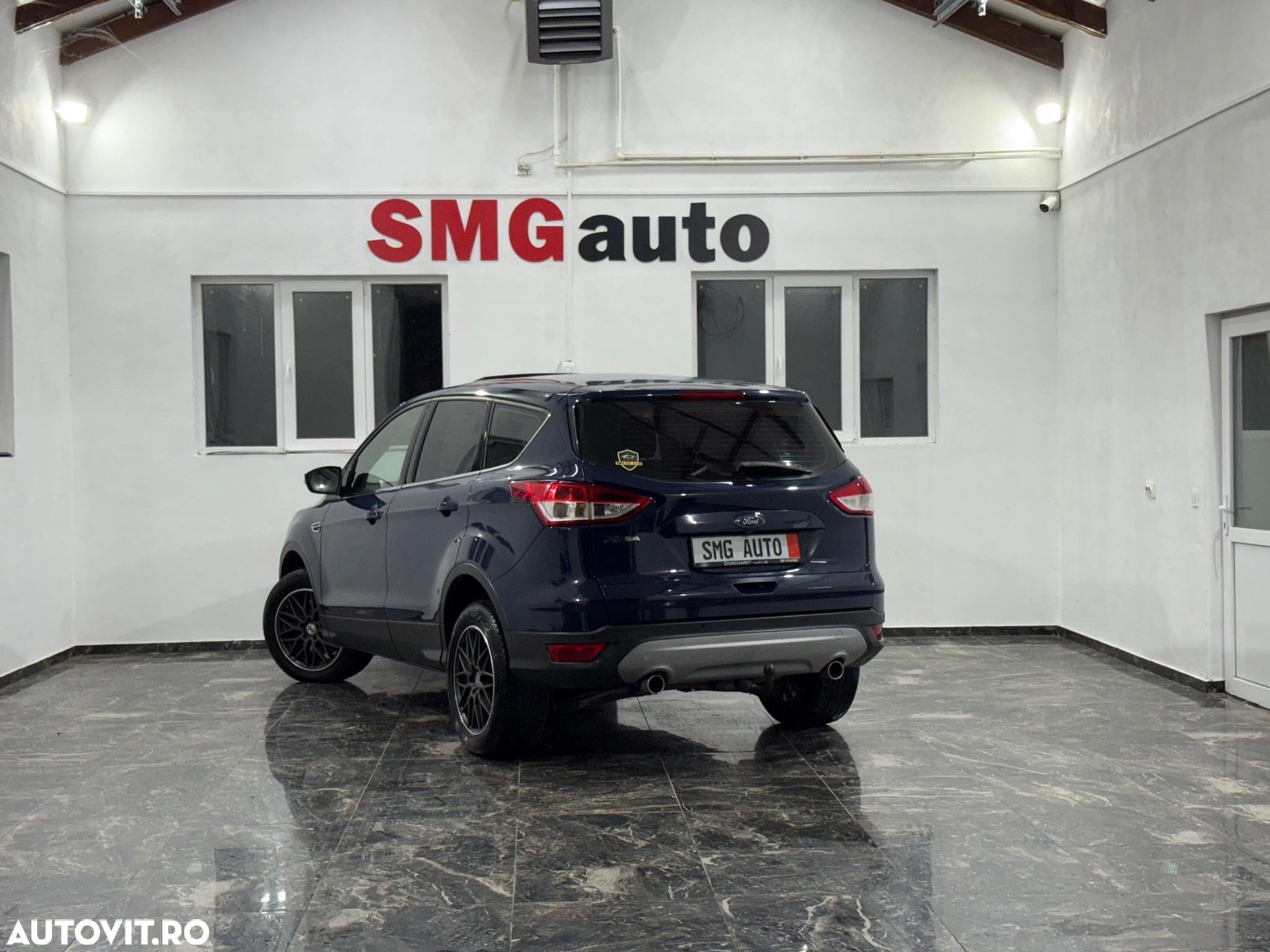 Ford Kuga 2.0 TDCi 4WD Powershift Titanium - 3