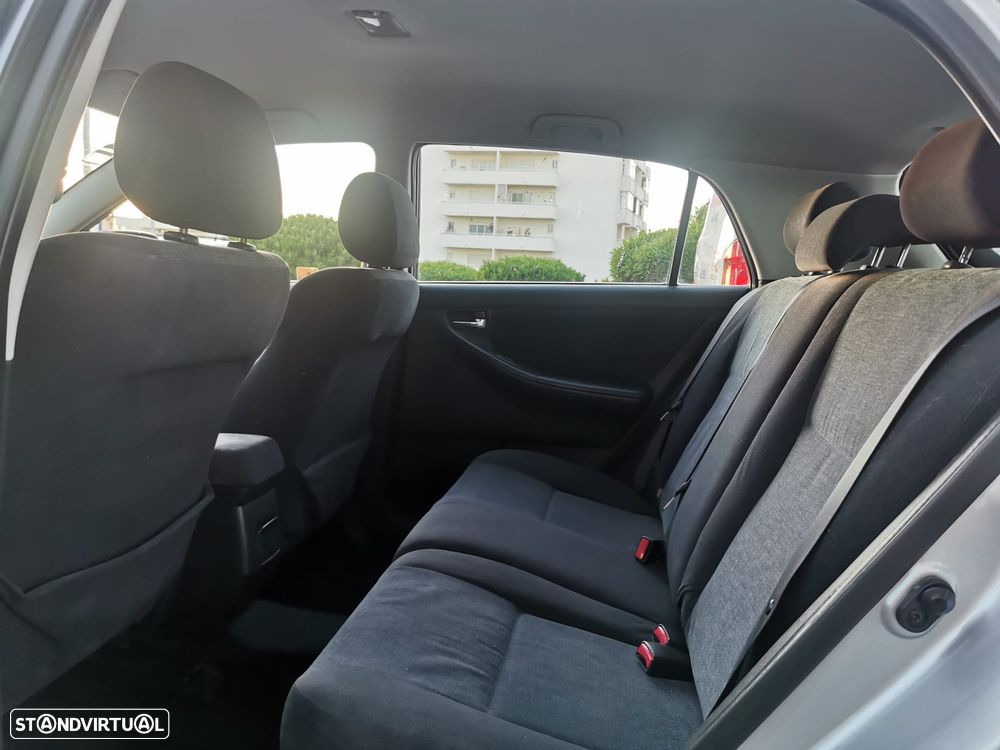 Toyota Corolla 1.4 VVT-i - 7