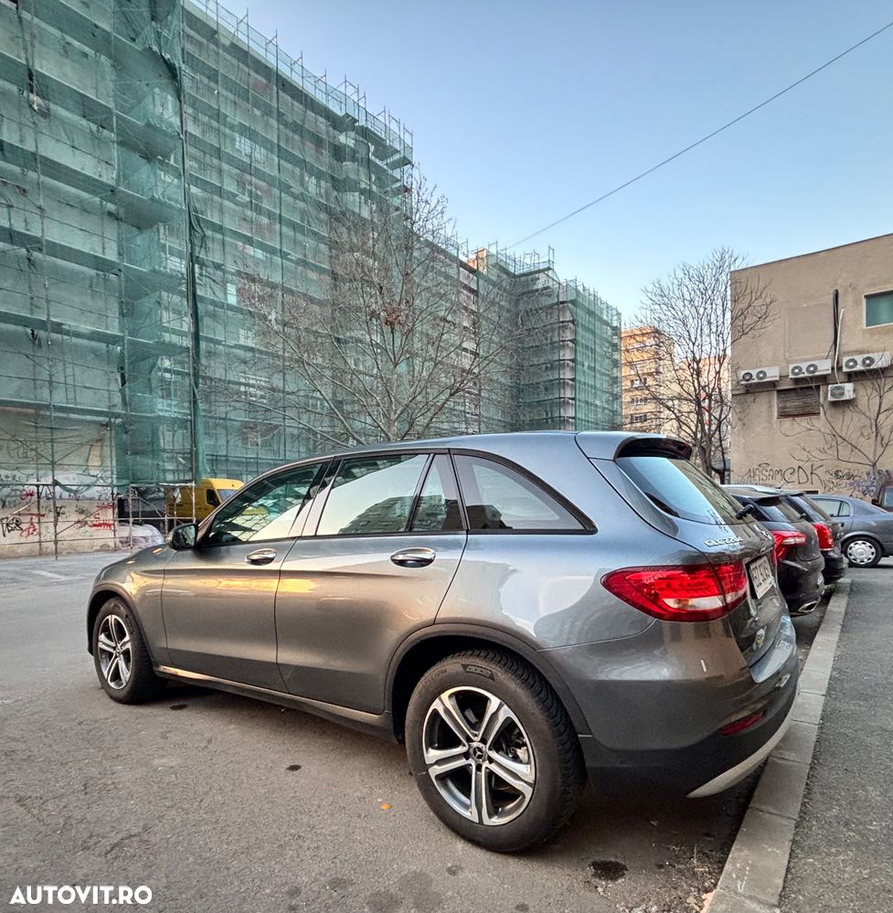 Mercedes-Benz GLC 220 d 4MATIC 9G-TRONIC - 2