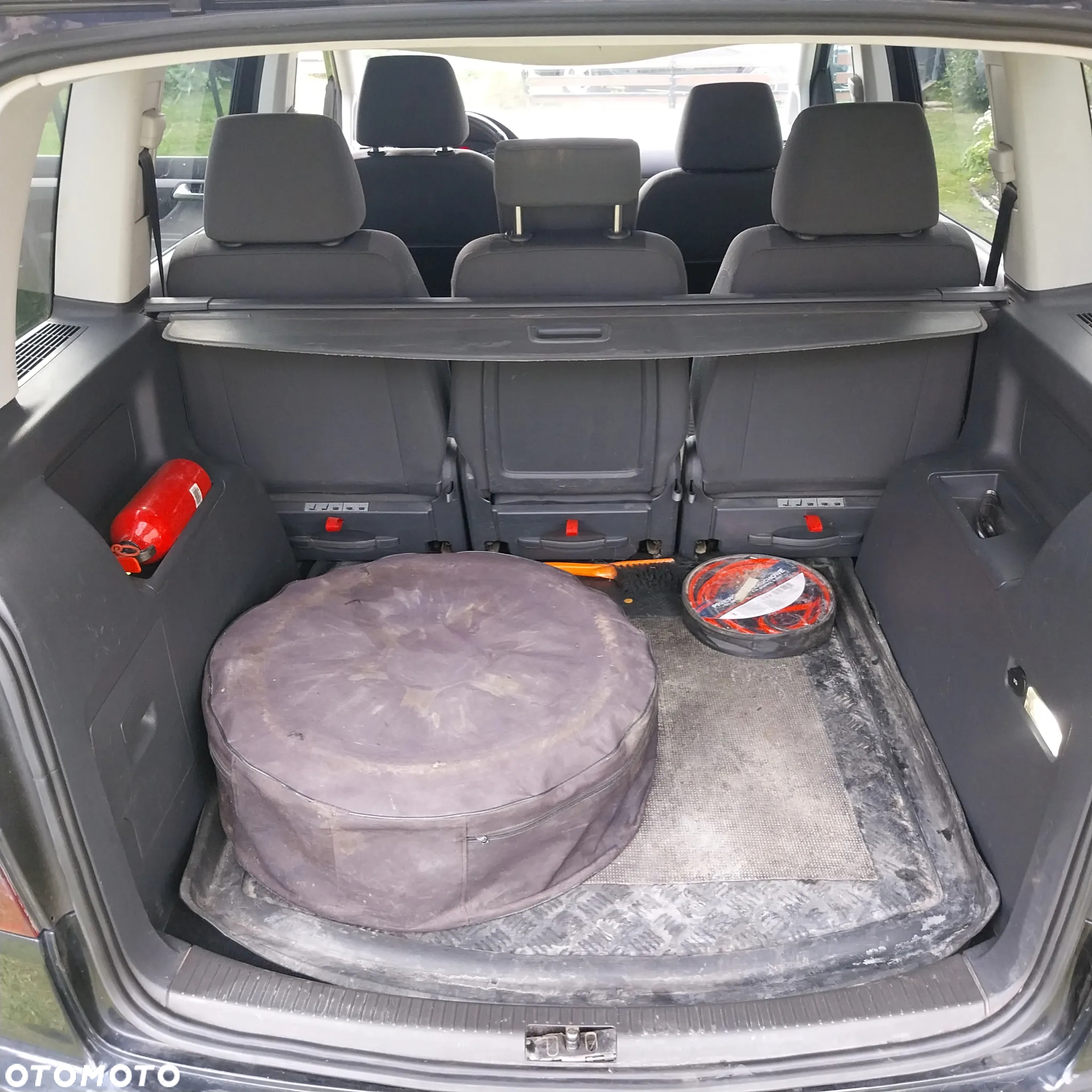 Volkswagen Touran - 14