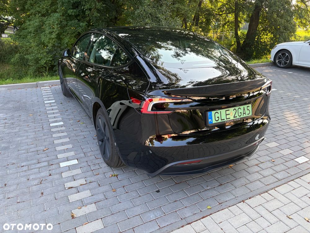 Tesla Model 3 AWD - 7