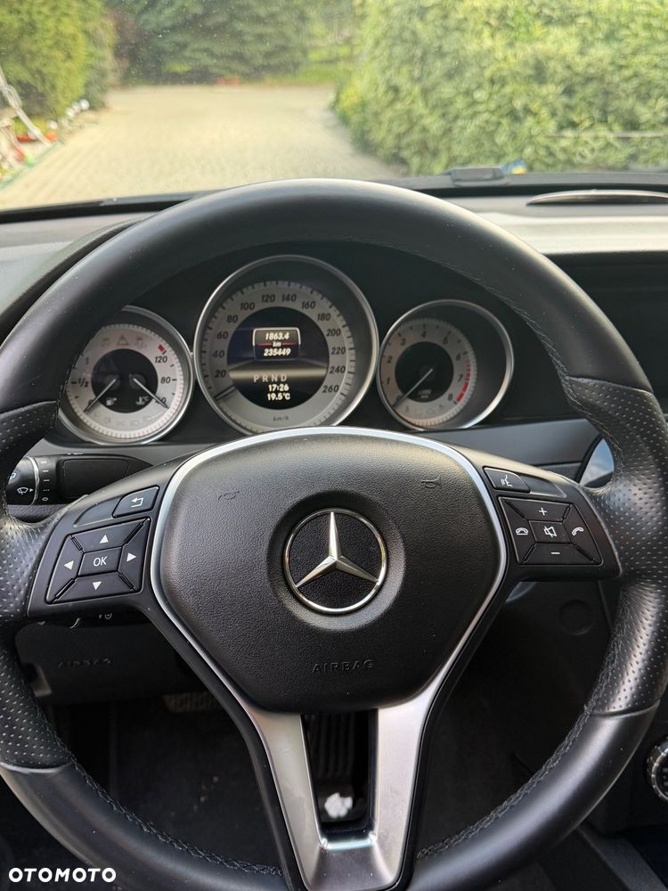 Mercedes-Benz Klasa C 180 (BlueEFFICIENCY) 7G-TRONIC - 14