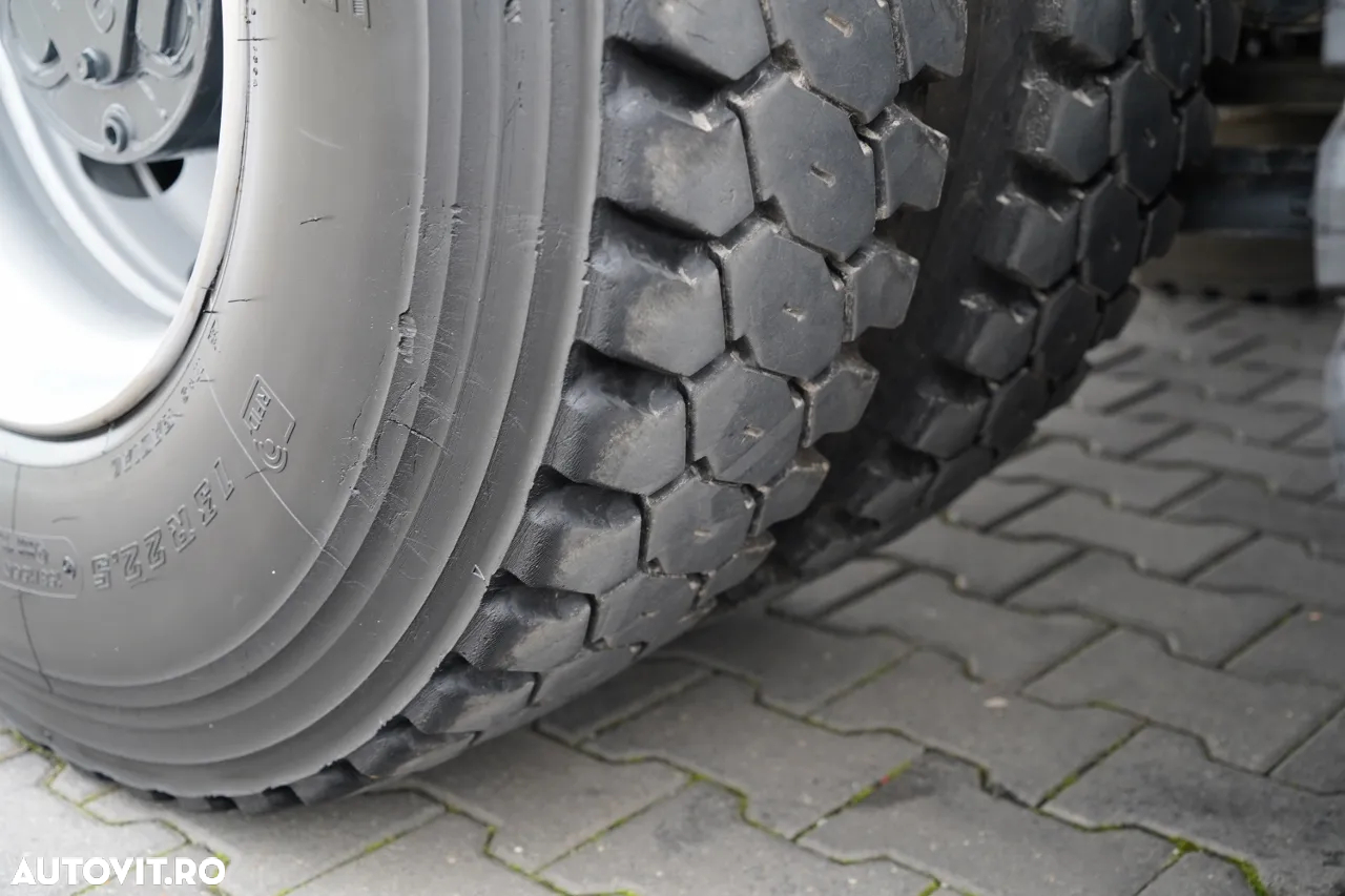 Iveco X-WAY 480 / 8X4 / BASCULATOR DUBLU / HIDRAULIC LATERAL / CLAPETĂ HIDRAULICĂ / AUTOMAT / IMPORTAT - 27