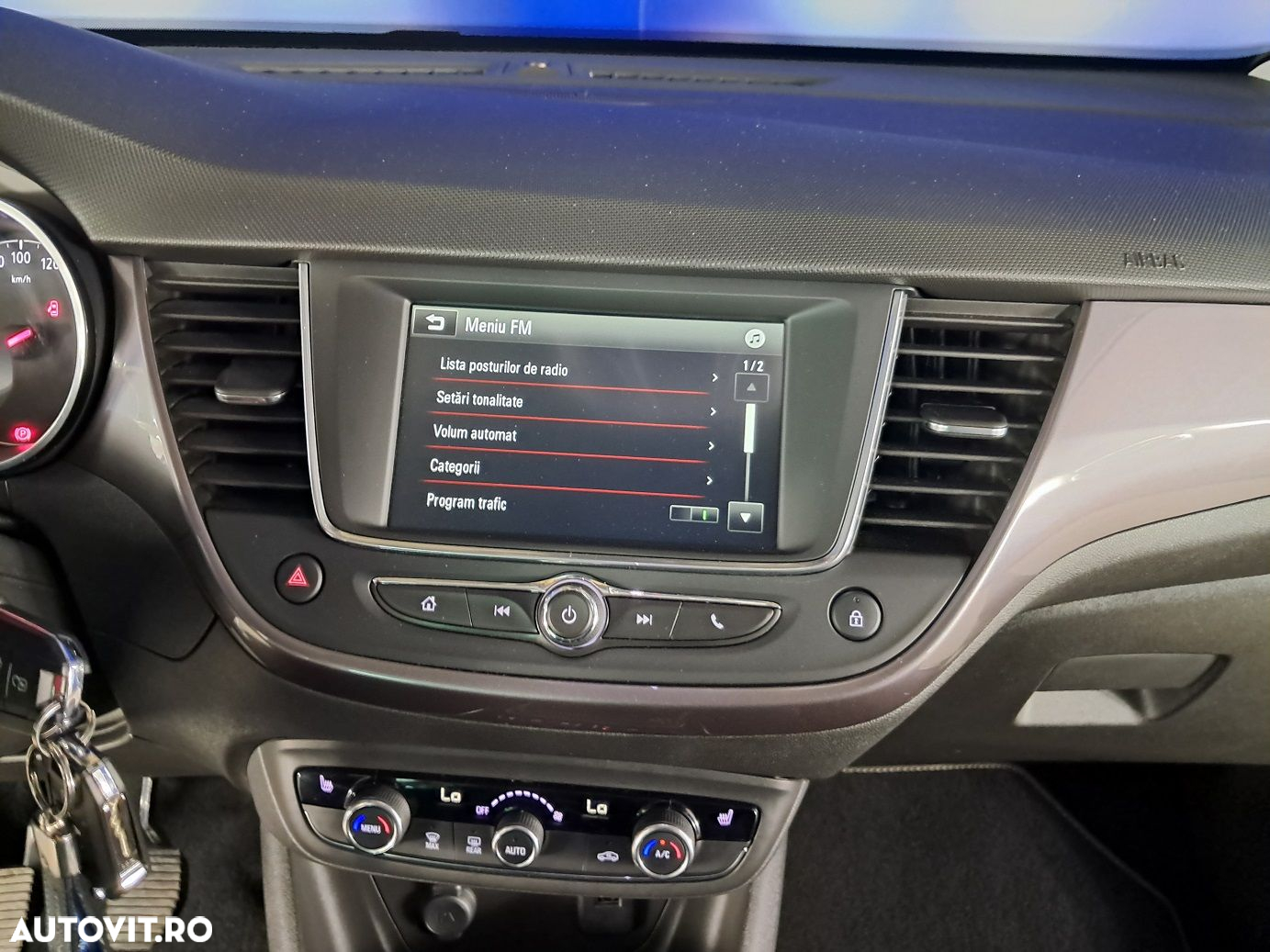 Opel Crossland - 15