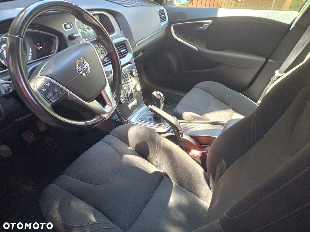 Volvo V40 D2 - 5