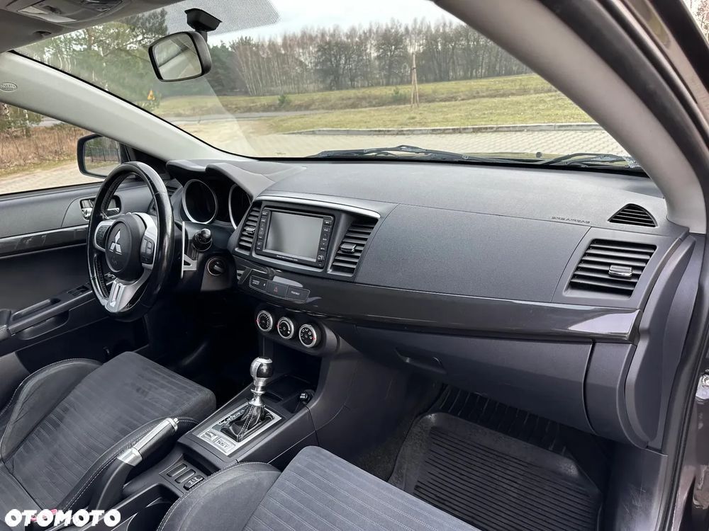 Mitsubishi Lancer Evolution - 22