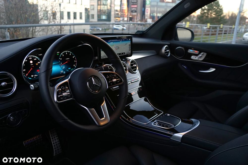 Mercedes-Benz GLC 300 4-Matic - 12