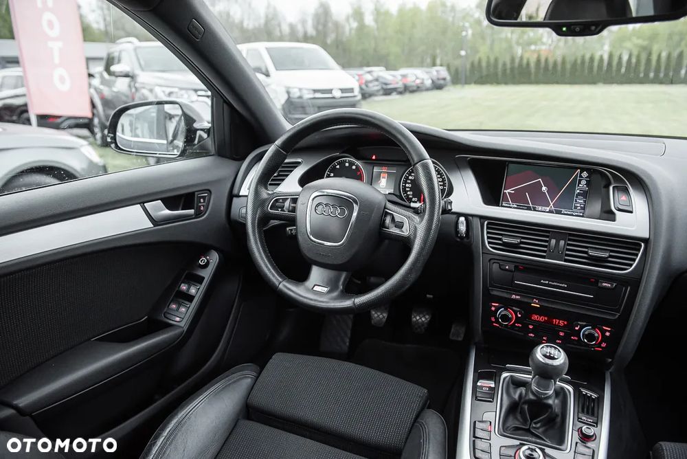 Audi A4 Avant 2.0 TFSI quattro Ambiente - 16