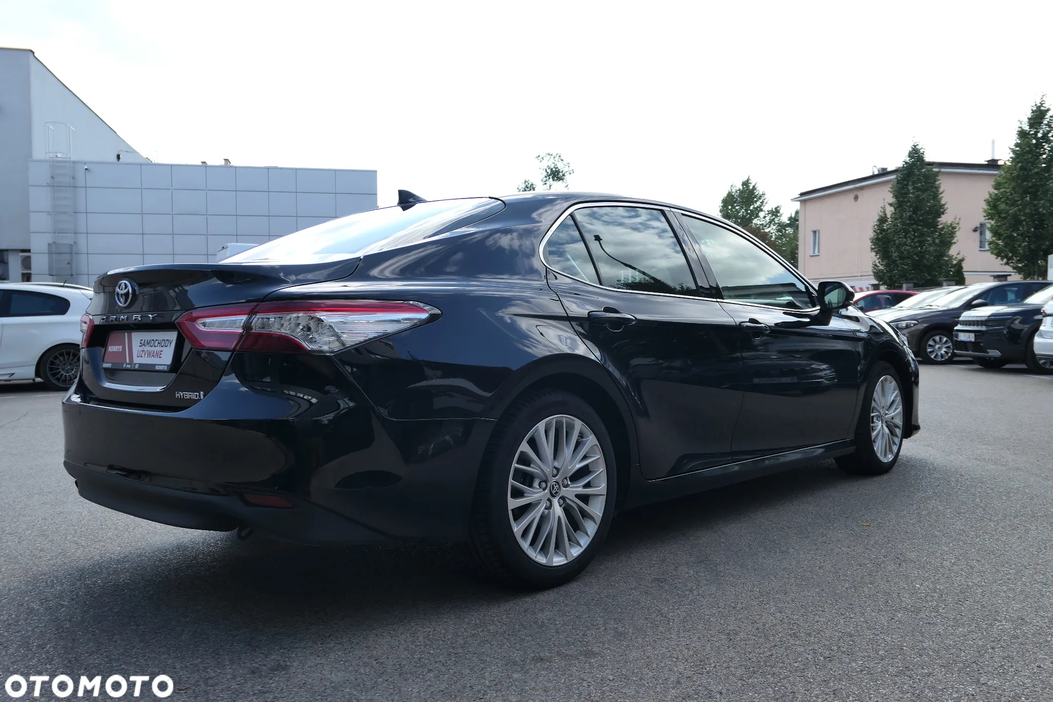 Toyota Camry - 5