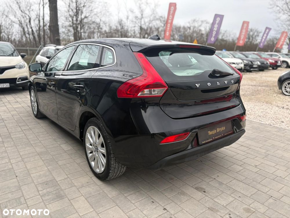 Volvo V40 D2 - 8