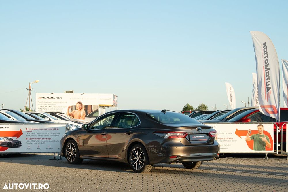 Toyota Camry 2.5 Dynamic - 3