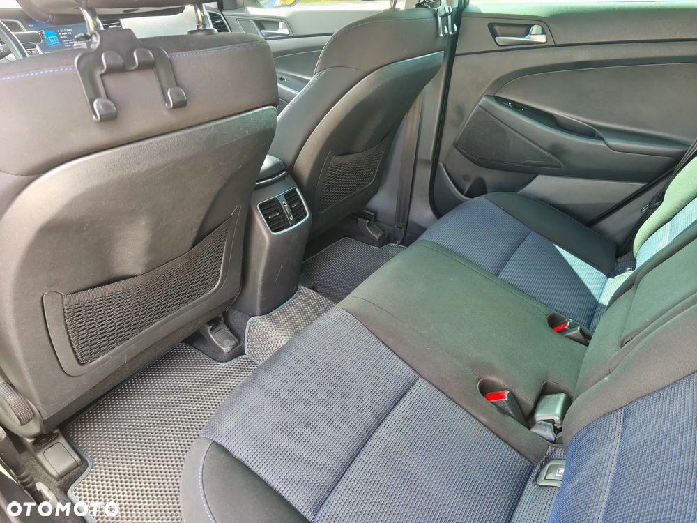 Hyundai Tucson 2.0 CRDI BlueDrive Comfort 2WD - 11