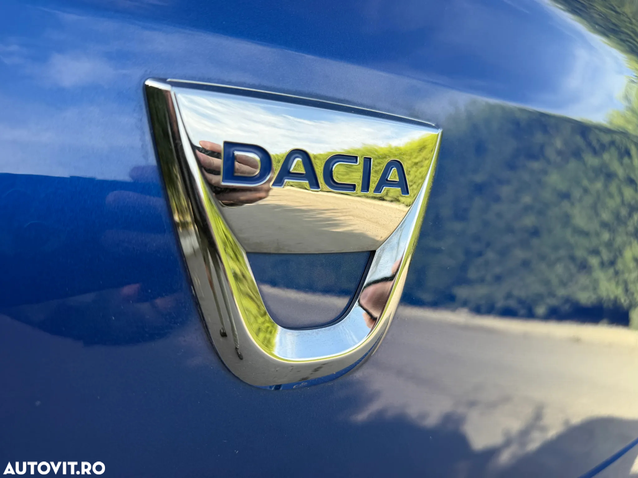 Dacia Logan TCe 90 Essential - 28