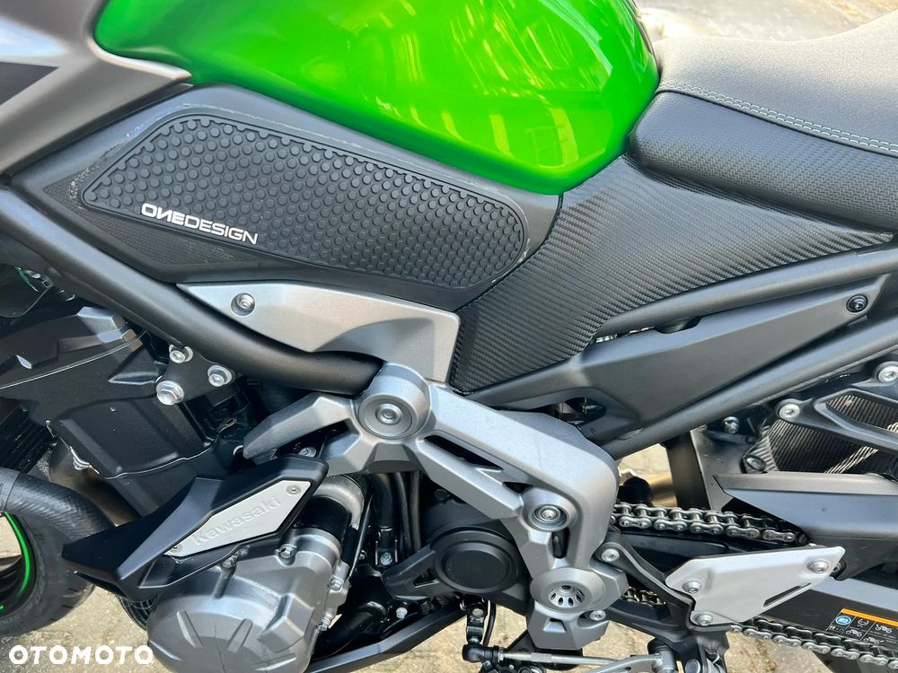 Kawasaki Z 900 - 16