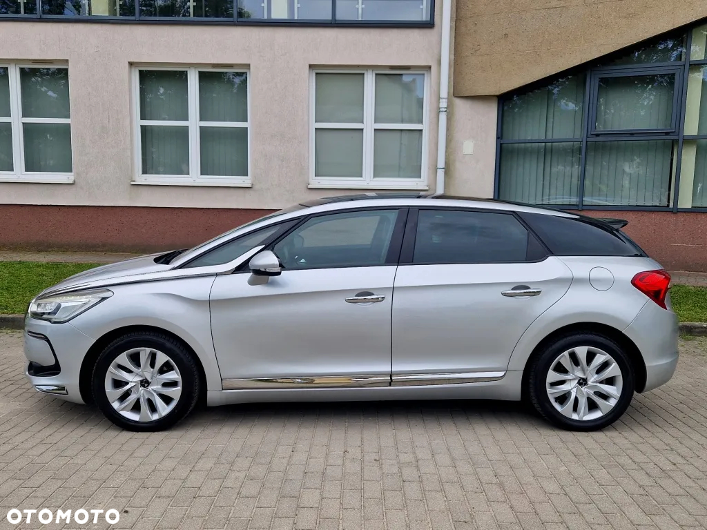 DS Automobiles DS 5 - 6