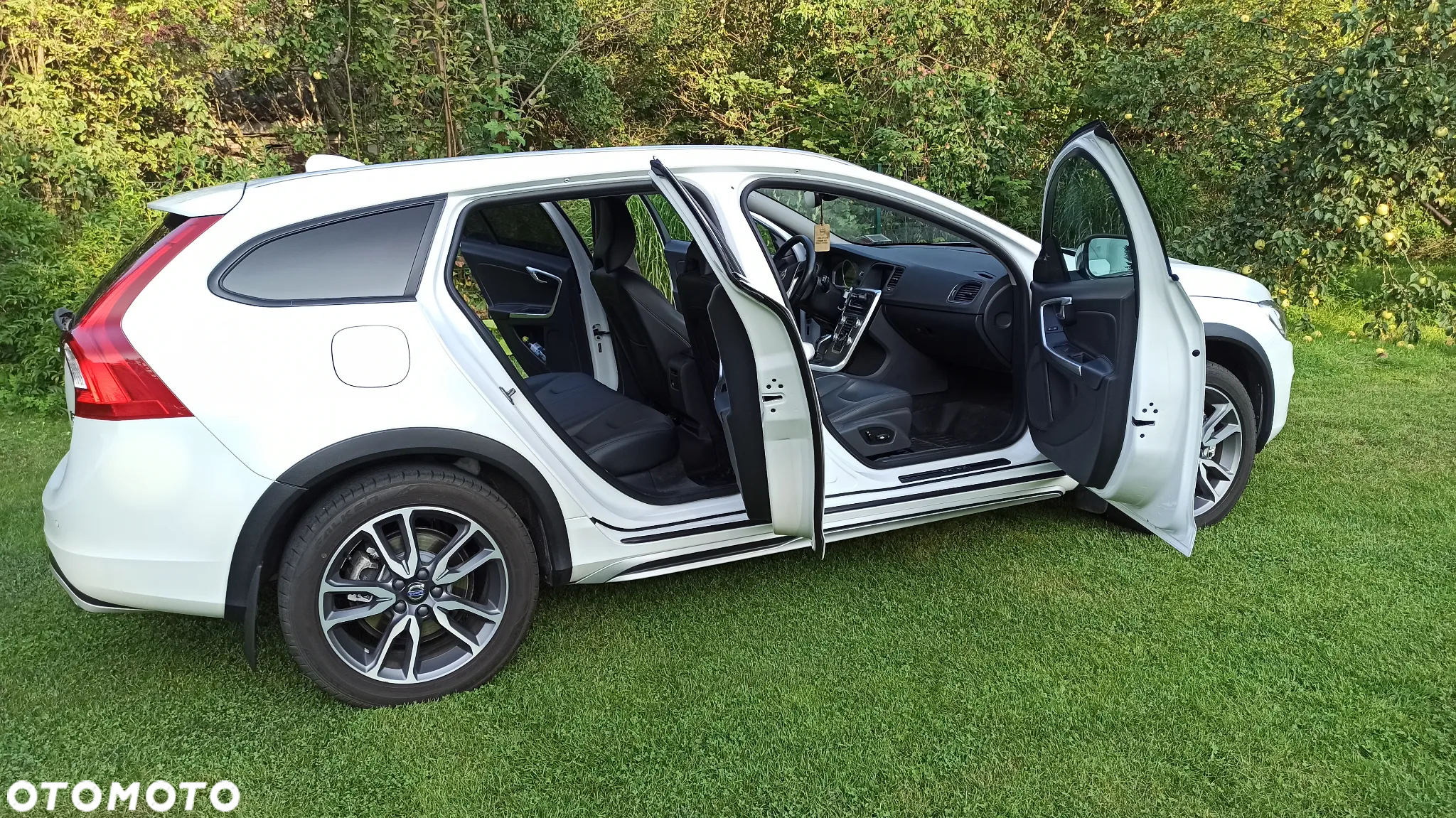 Volvo V60 Cross Country T5 AWD Geartronic - 9