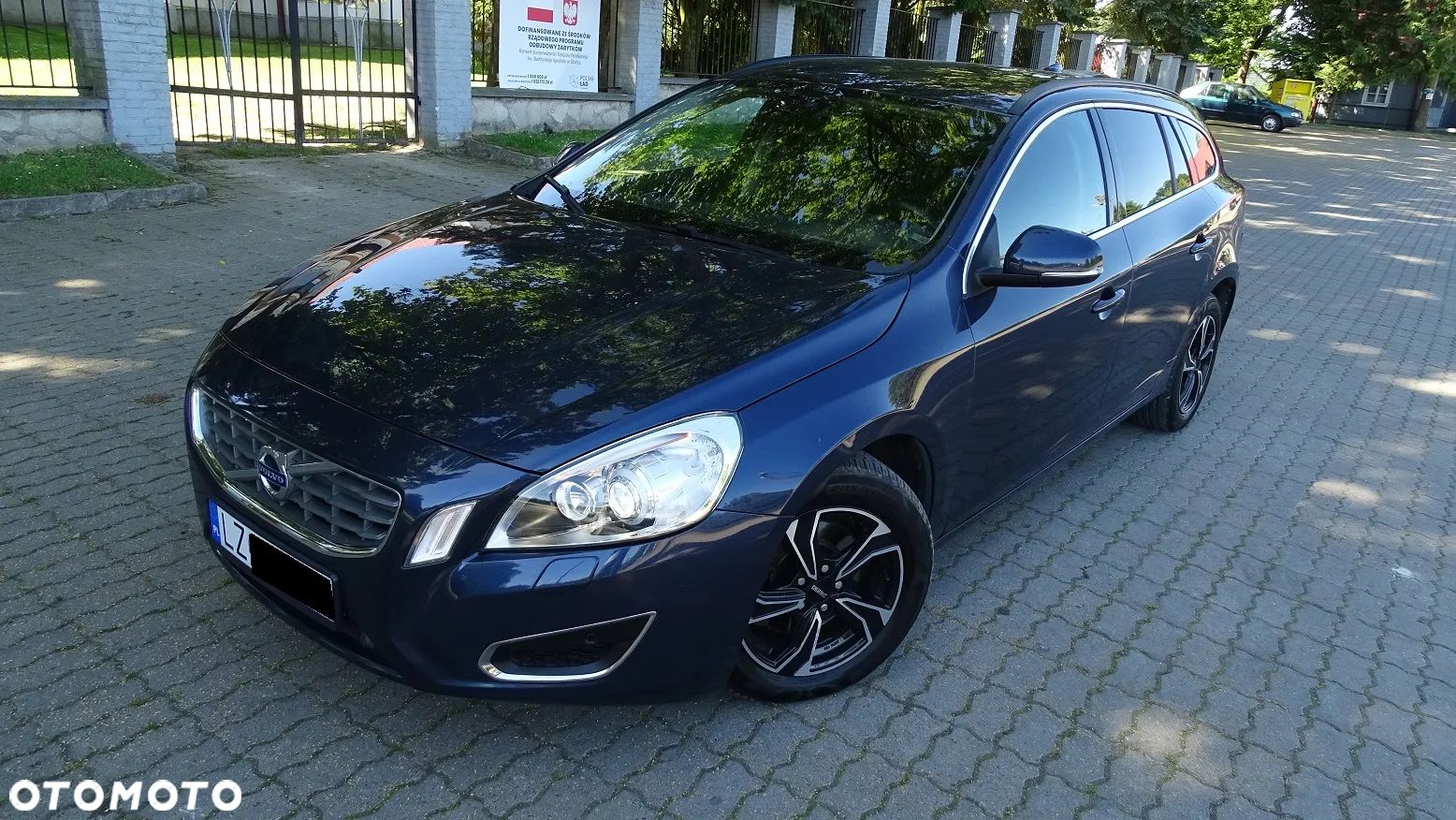 Volvo V60 DRIVe - 1