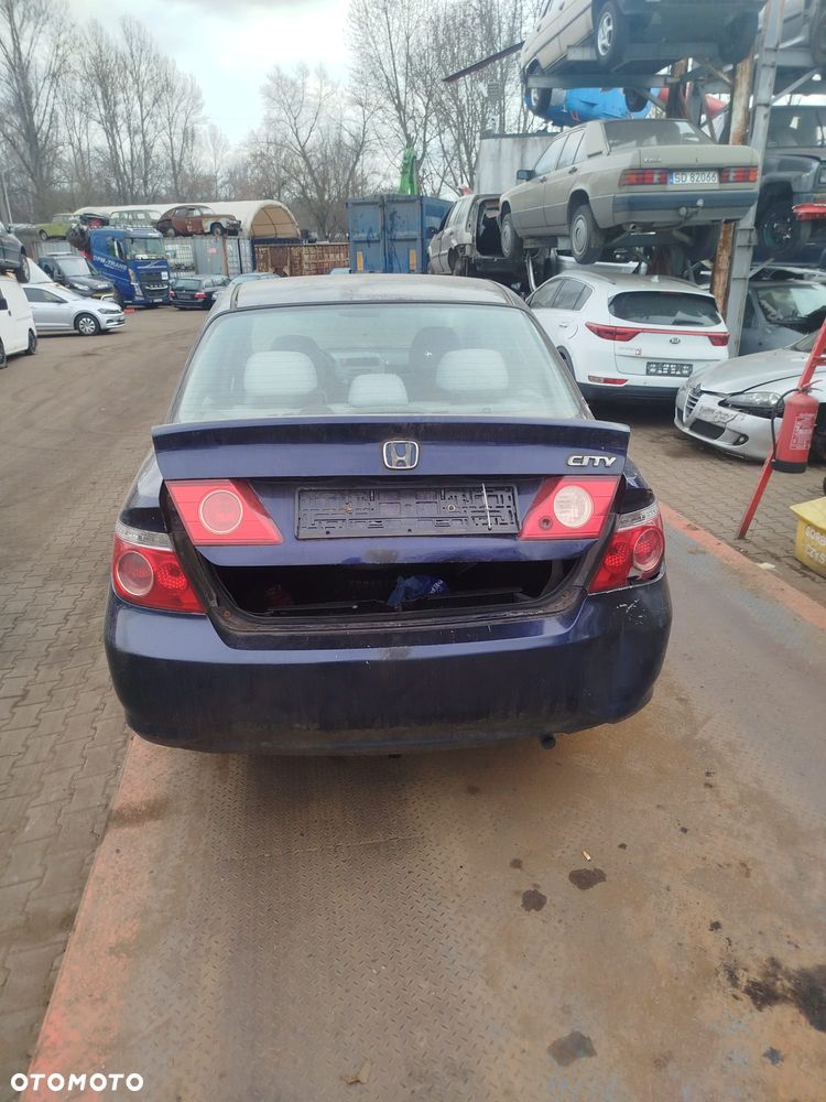 Honda City na części. - 9