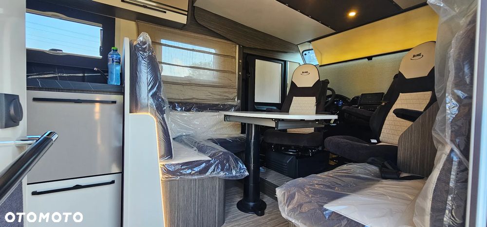 McLOUIS NEVIS 873 - INTEGRA - KAMPER - 14