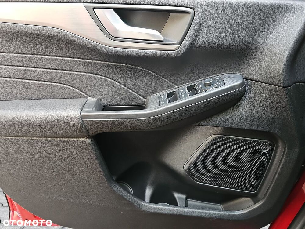 Ford Kuga - 17