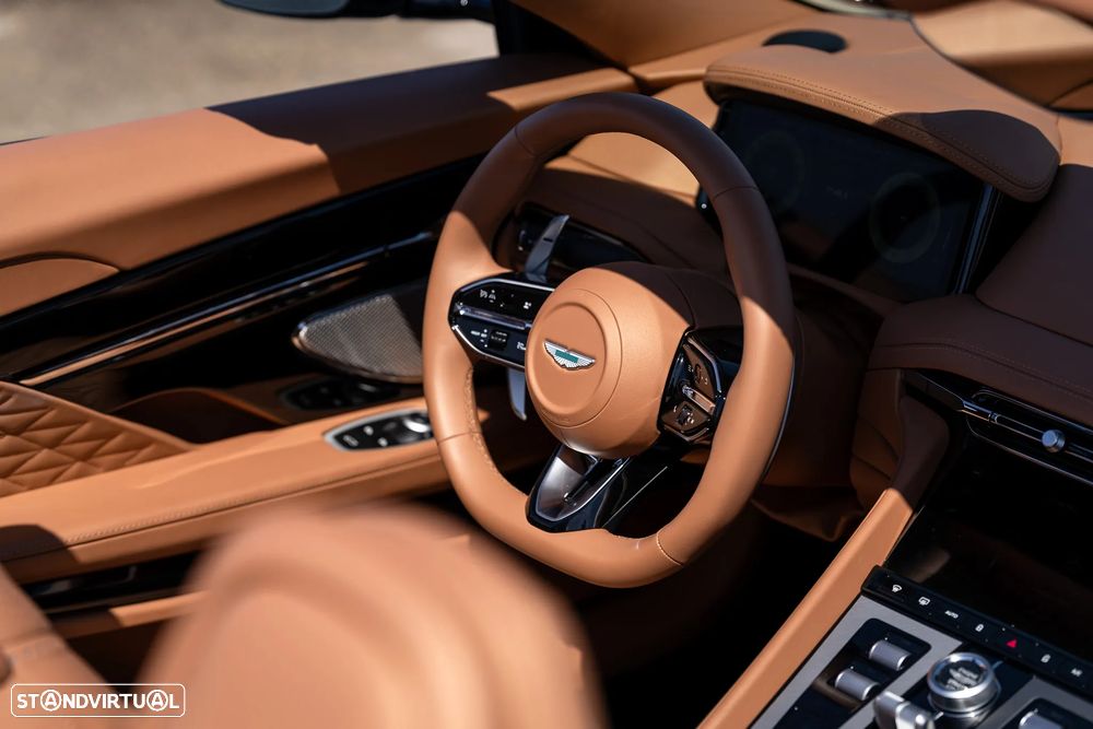 Aston Martin DBX 707 - 9