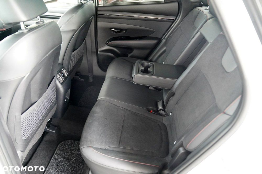 Hyundai Tucson 1.6 CRDi 48V-Hybrid 2WD DCT N Line - 22