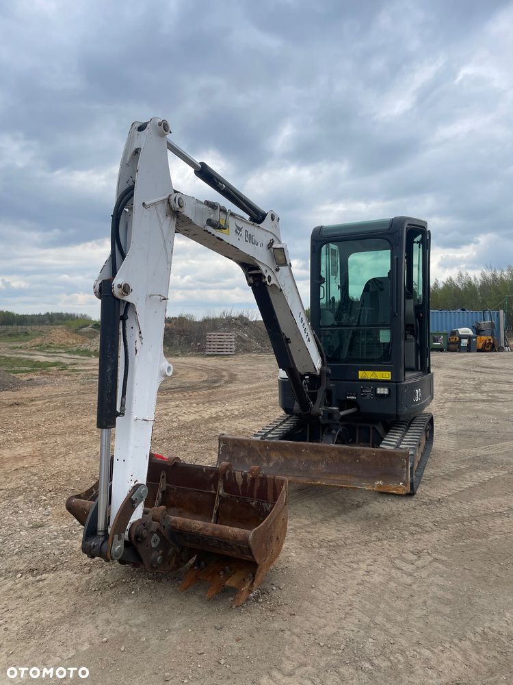 Bobcat E32 - 5