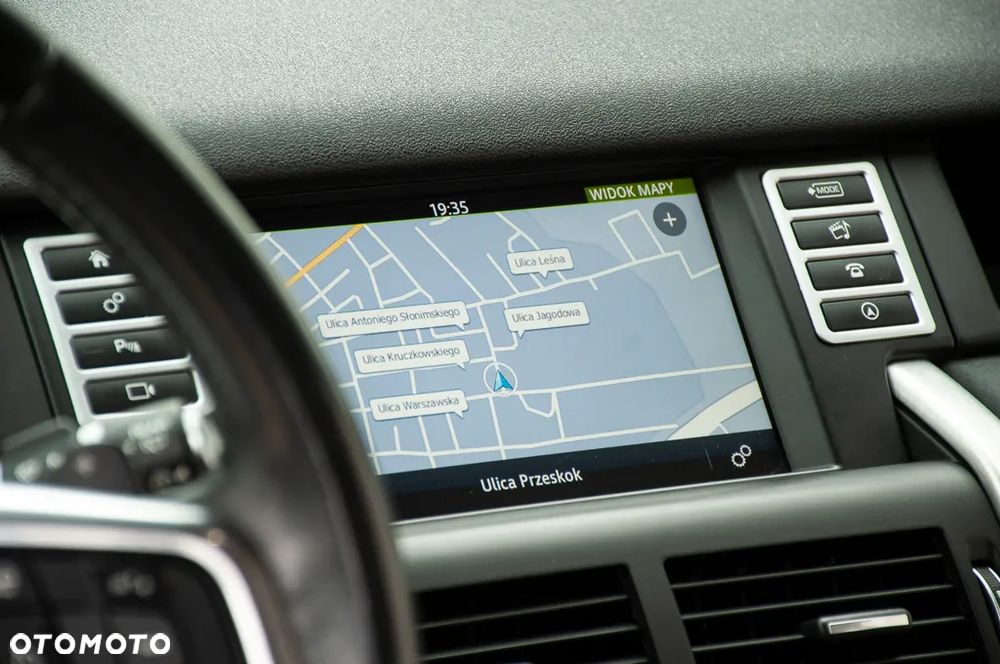 Land Rover Discovery Sport - 16