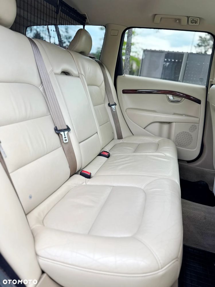 Volvo V70 3.2 Summum - 32