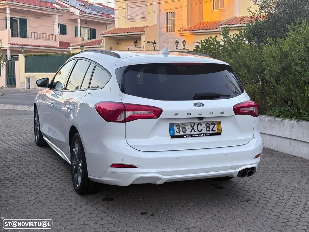 Ford Focus SW 1.0 EcoBoost ST-Line - 26