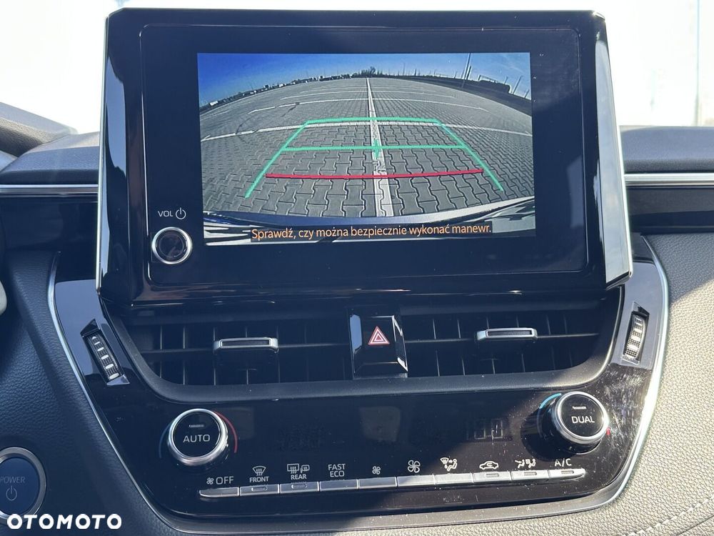 Toyota Corolla 2.0 Hybrid Comfort - 21