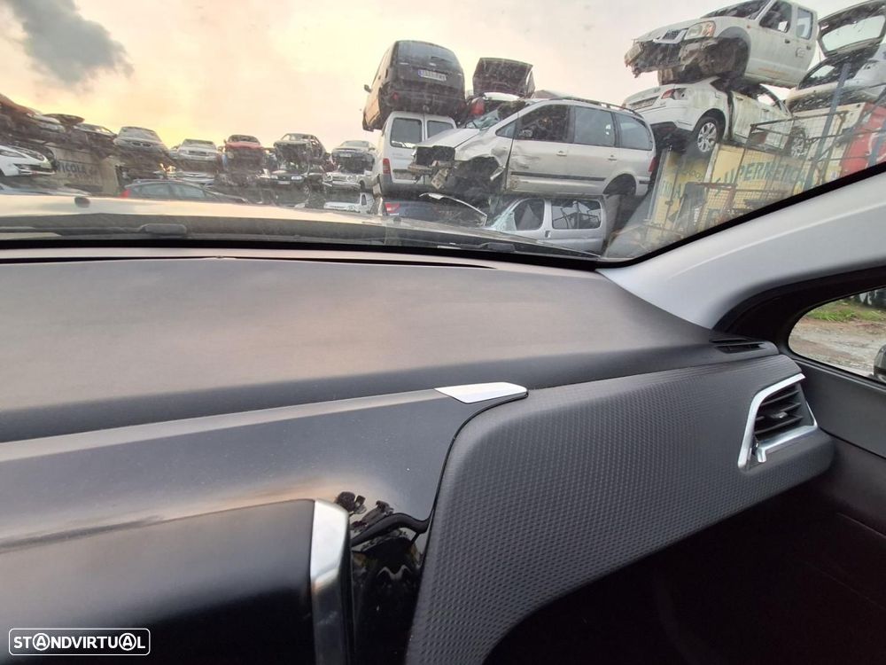 TABLIER PEUGEOT 2008 - 3