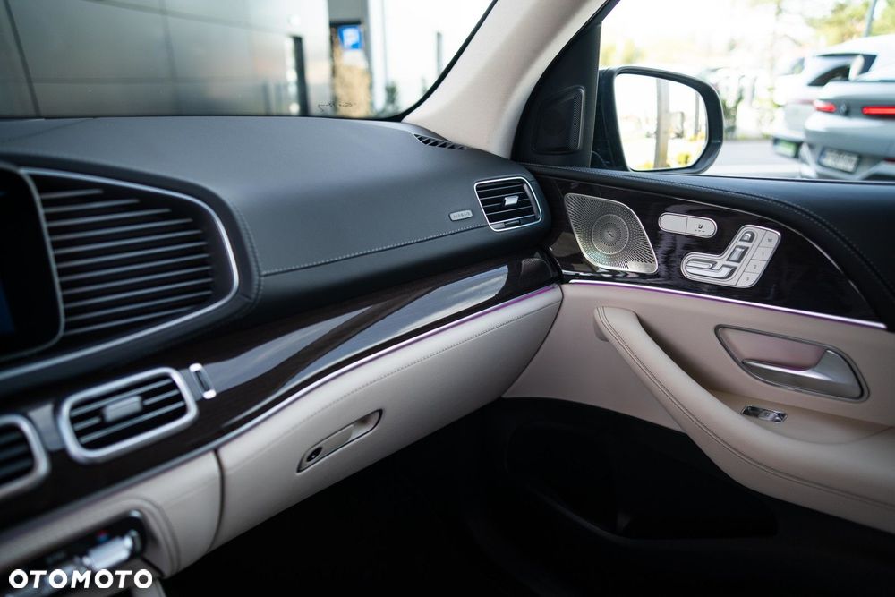 Mercedes-Benz GLE - 16