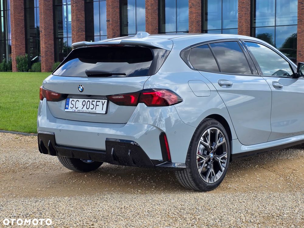 BMW Seria 1 120 mHEV - 10