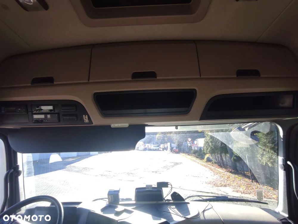 Mercedes-Benz ACTROS - 5