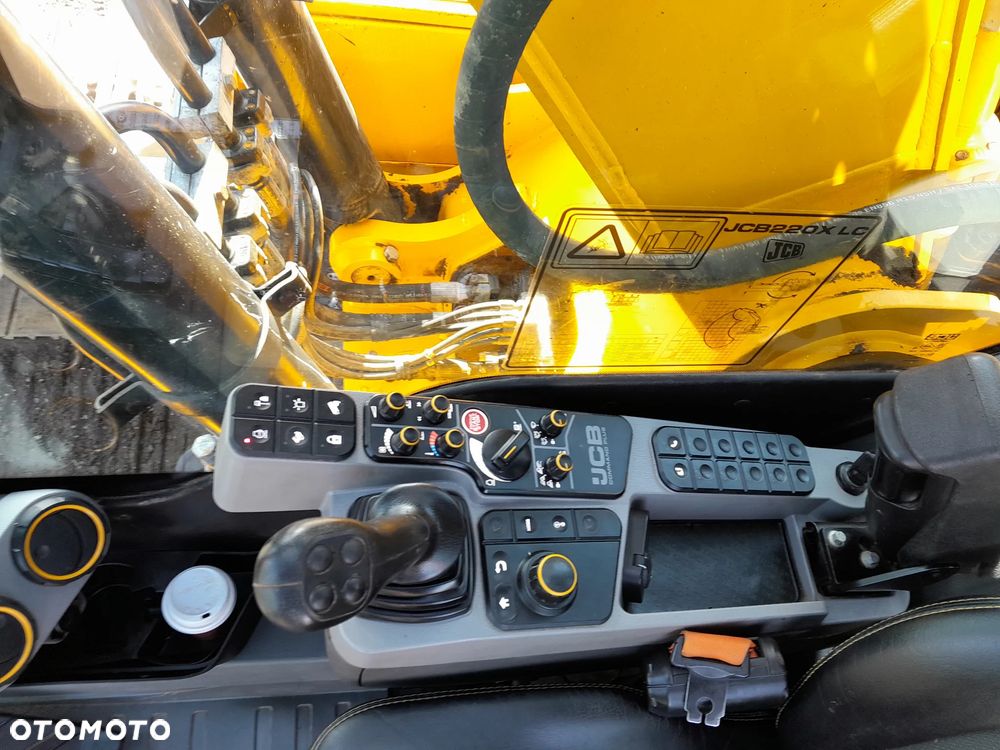 JCB 220x js220 2018R - 32